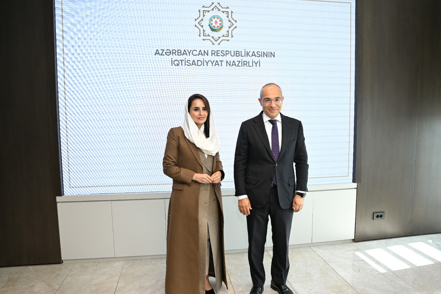 İqtisadiyyat naziri Rəqəmsal Əməkdaşlıq Təşkilatının Baş katibi ilə görüşüb